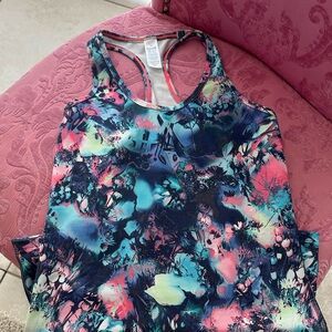 IVIVVA Floral Racerback Tank Top -nwot butter soft !
